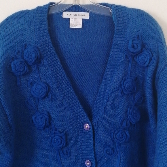 ALFRED SUNG, vintage, ladies blue knit  cardigan  ,sweater ,size  medium - Picture 1 of 9